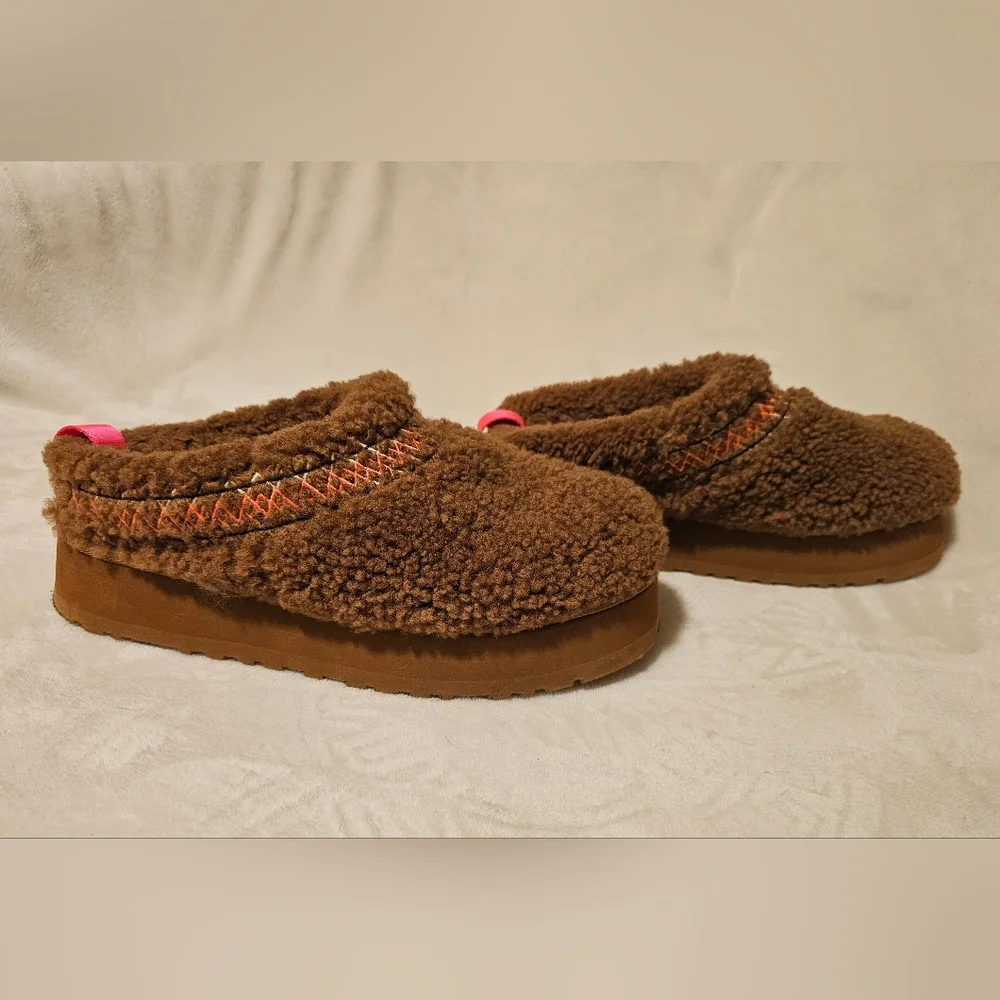 UGG Tazz Braid Platform In Hardwood Hot Pink - Picture 5 of 9